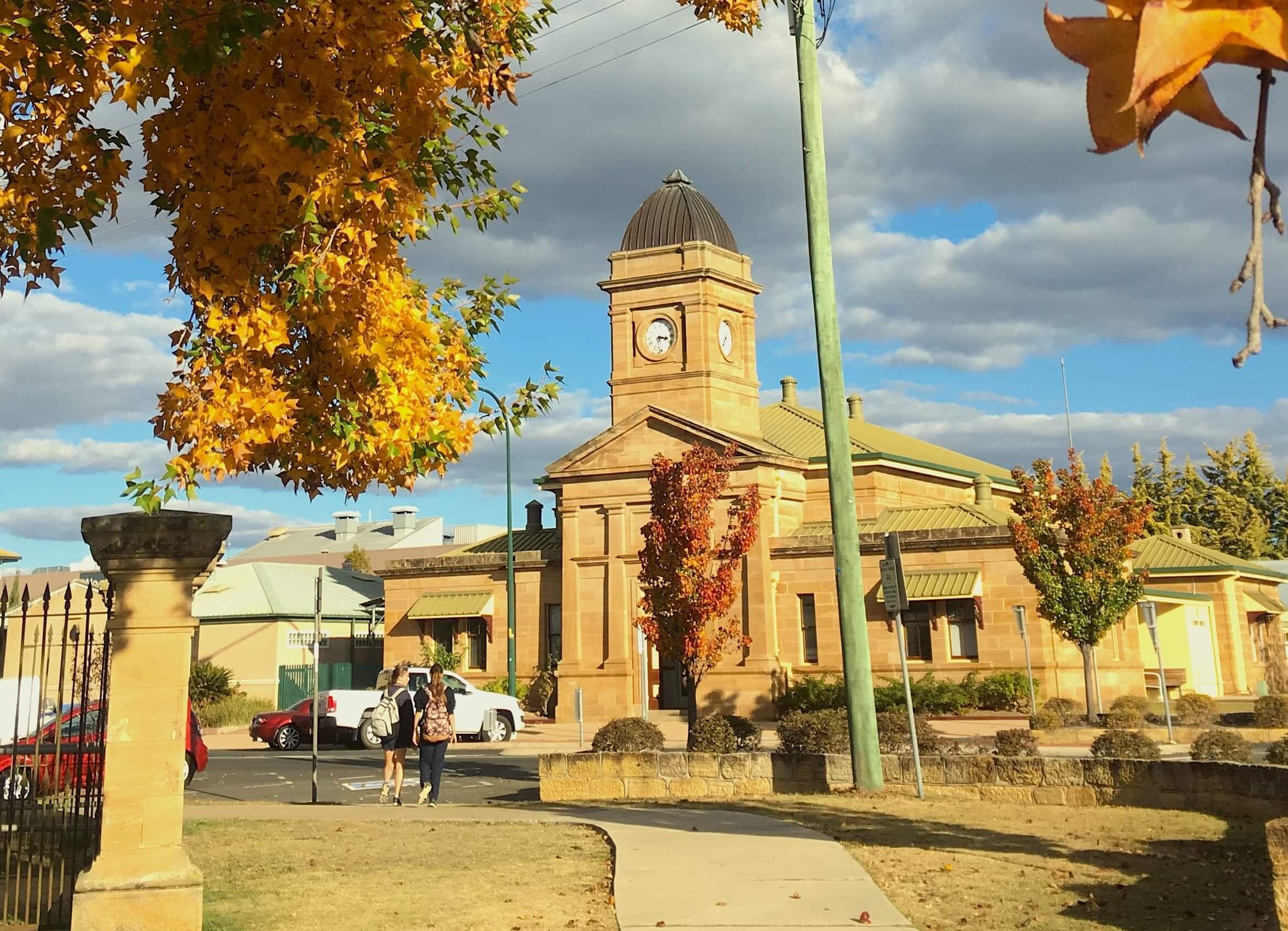Warwick Court House Sandstone Building