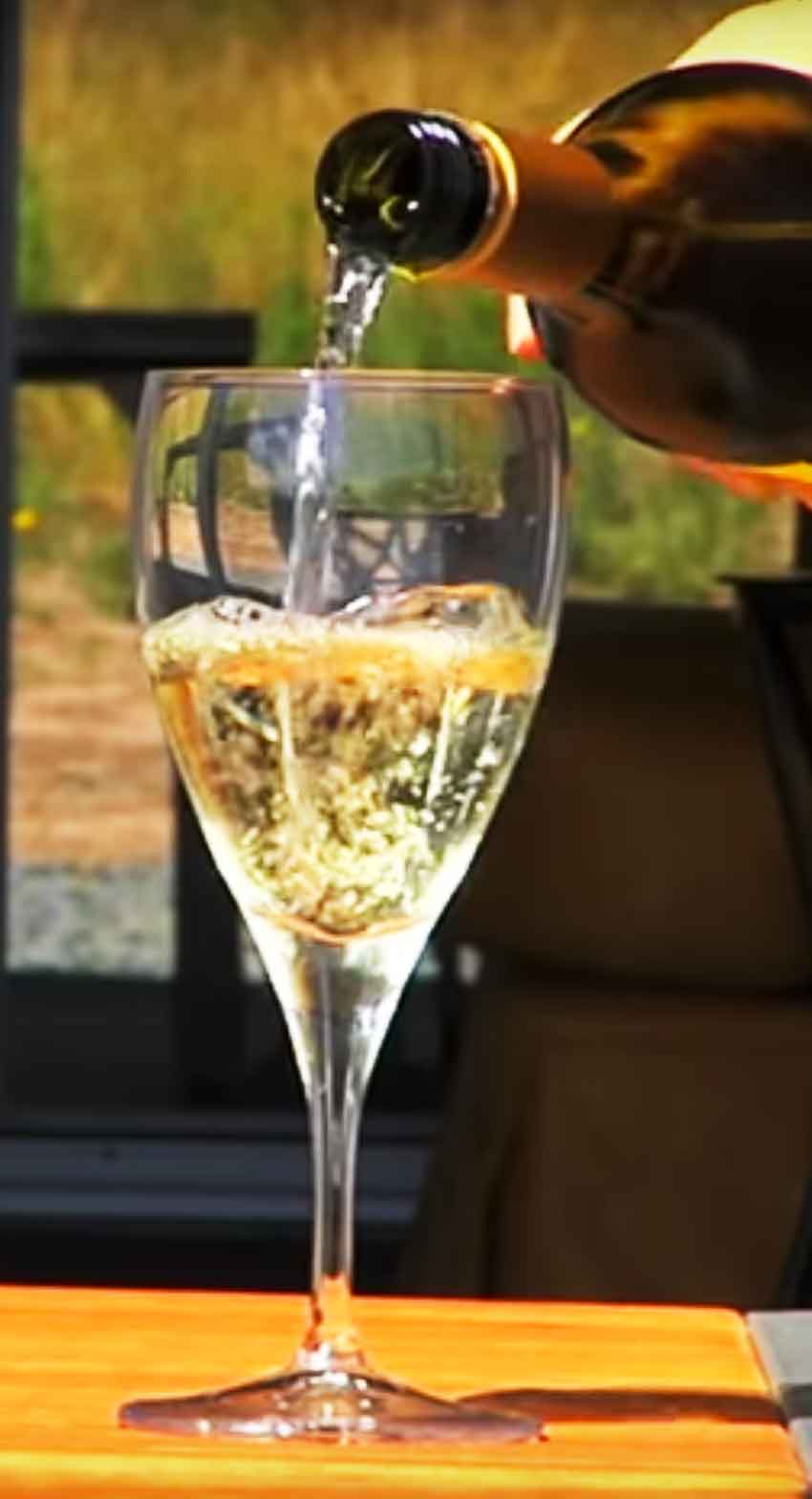 wine-granite-belt-winery-tour-qld